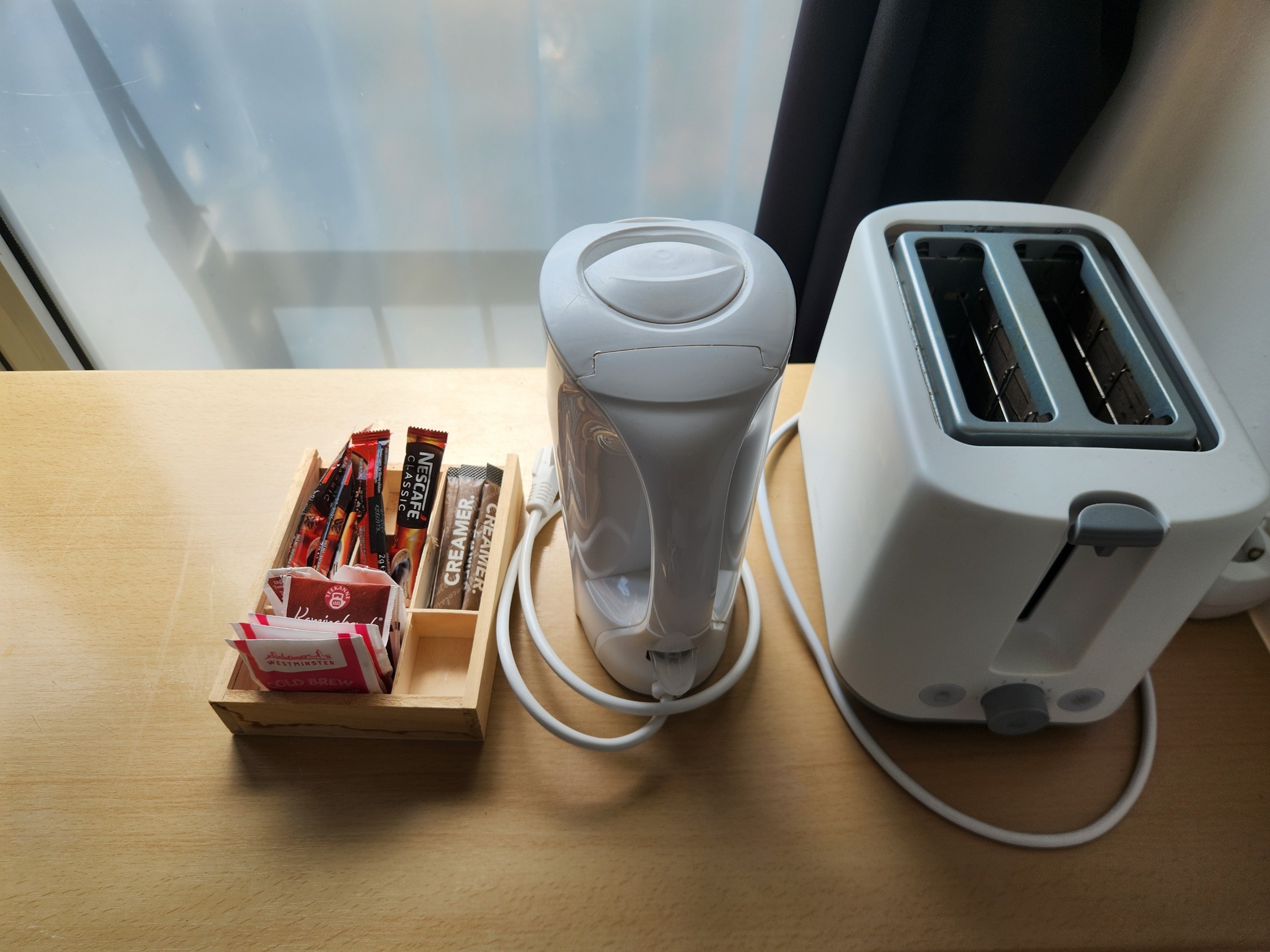Wasserkocher, Toaster und Kaffee-Set im 2-4 Bed Studio