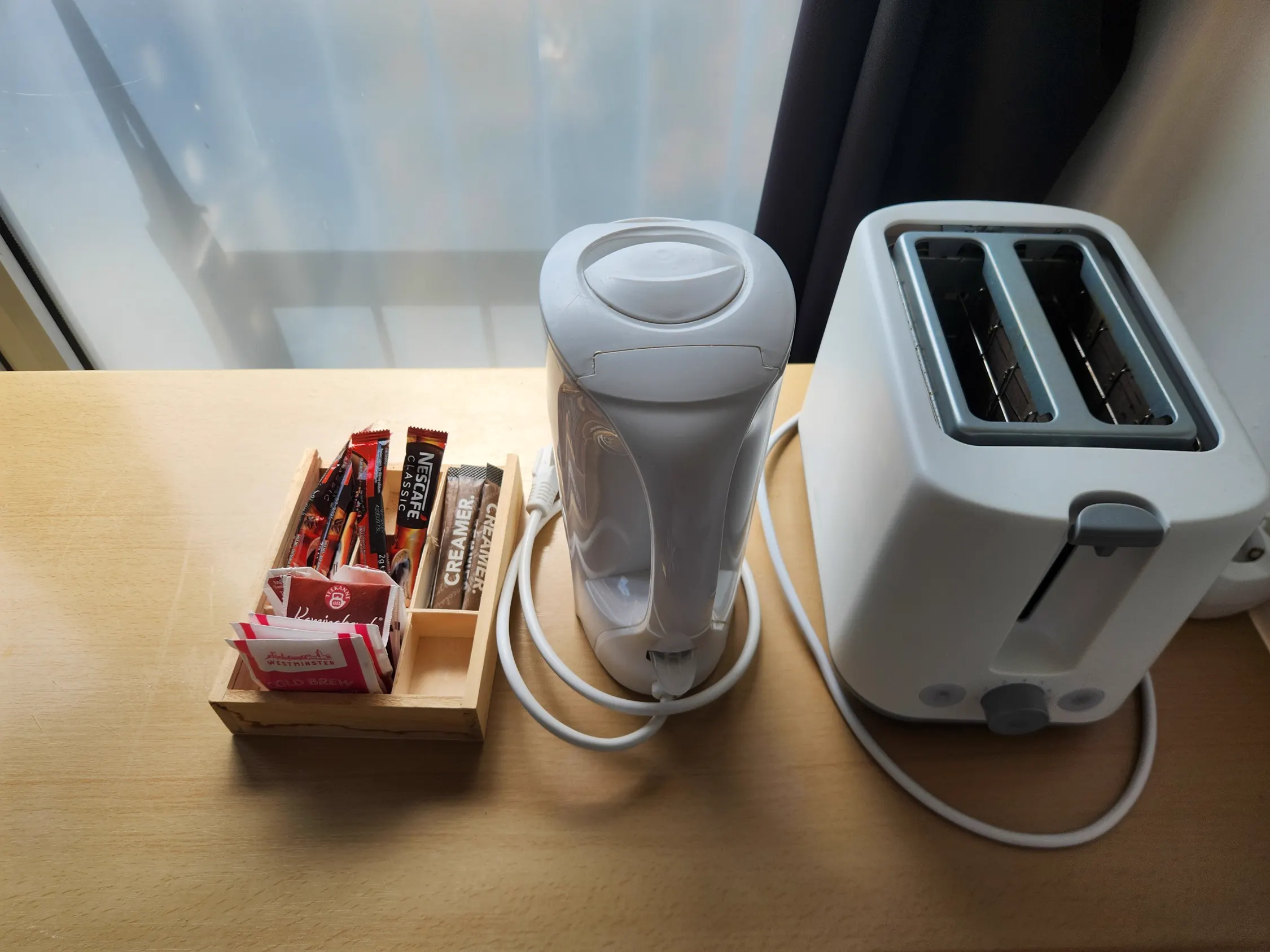 Wasserkocher, Toaster und Kaffee-Set im 2-4 Bed Studio
